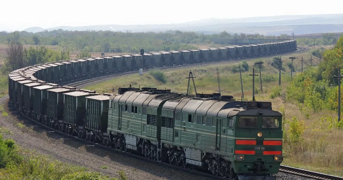 По Тихоокеанской железной дороге проследовал первый грузовой поезд